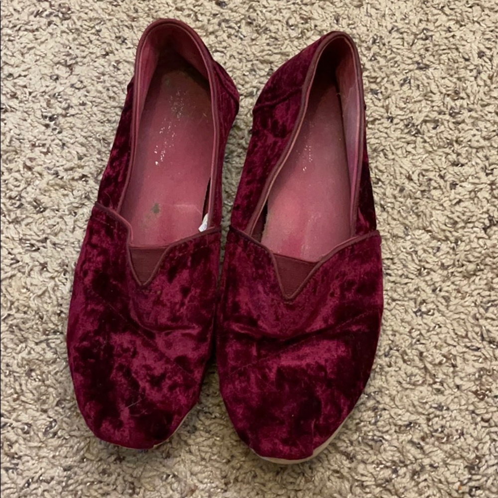 Velvet toms